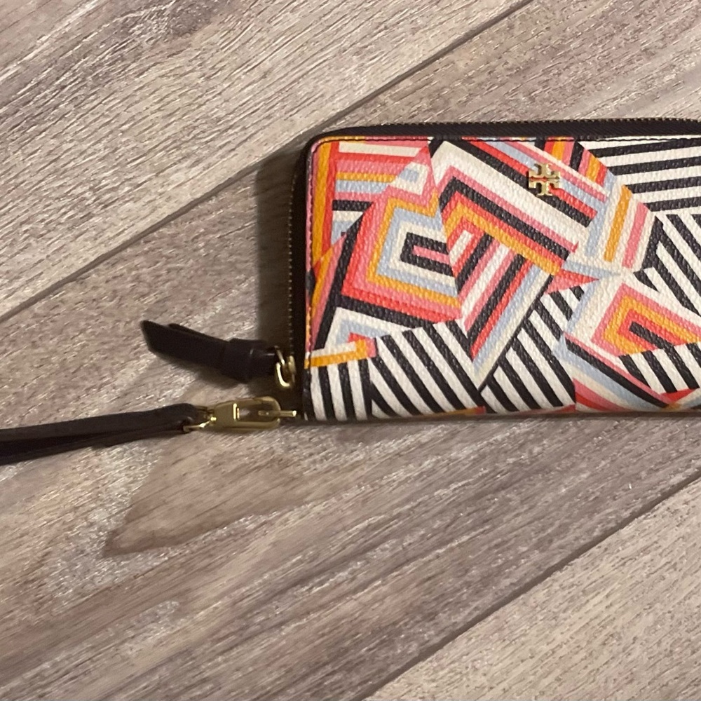 Tory Burch Colorful Geometric Wristlet
